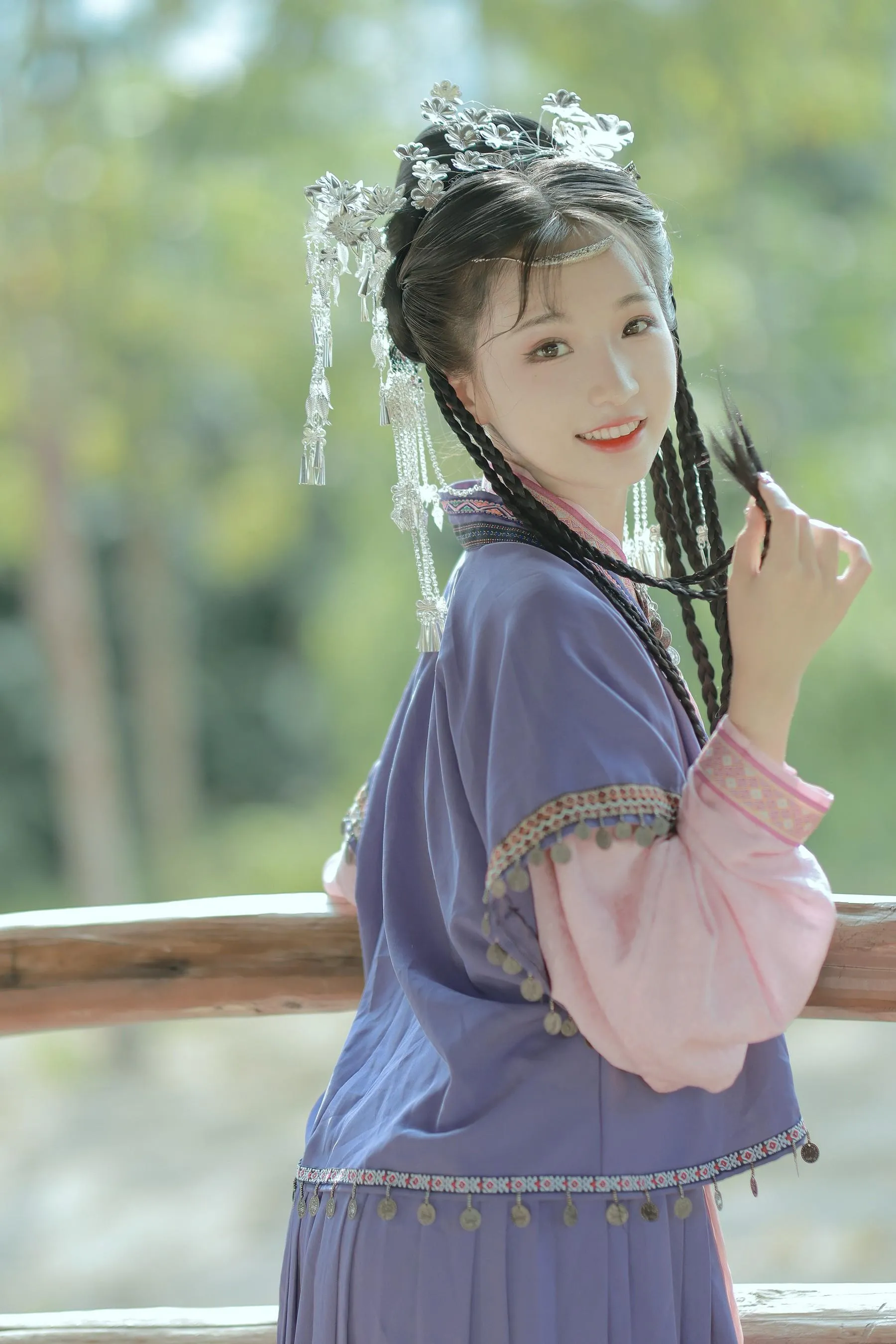 [YITUYU艺图语]2022.09.14 苗疆少女 卷卷 [22P]插图6